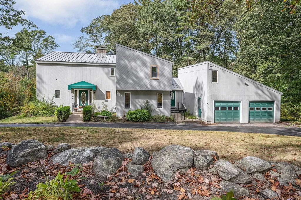 12 Wiley Hill Road Londonderry NH 03053