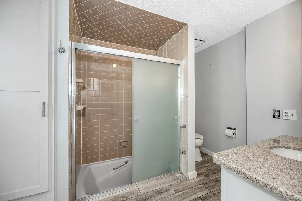 12 Wiley Hill Road Londonderry NH 03053