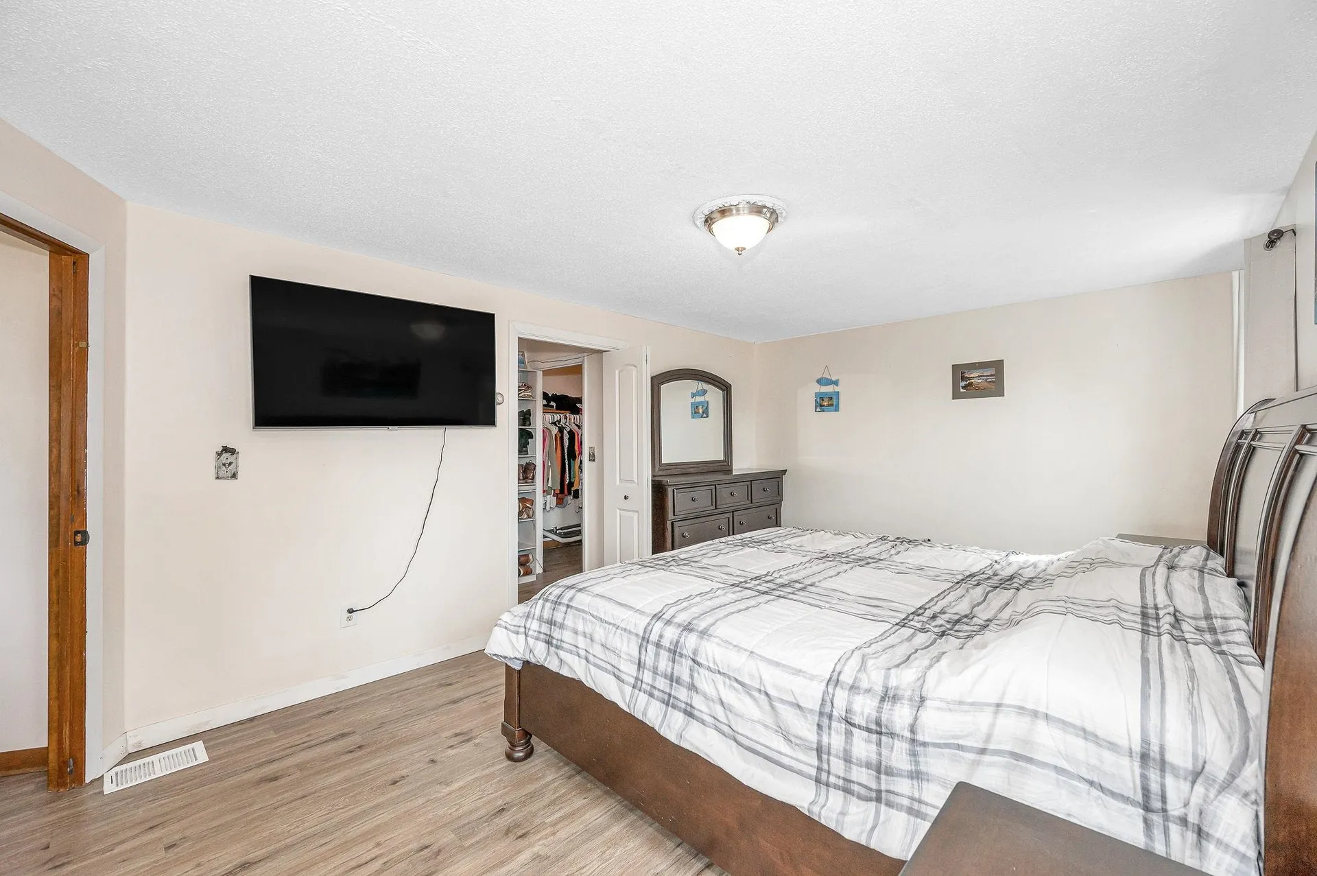 12 Wiley Hill Road Londonderry NH 03053