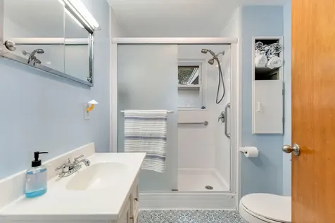 149 Woodbury Road Burlington VT 05408