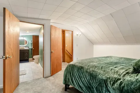 149 Woodbury Road Burlington VT 05408