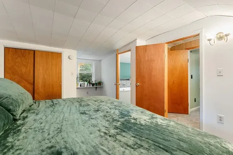 149 Woodbury Road Burlington VT 05408