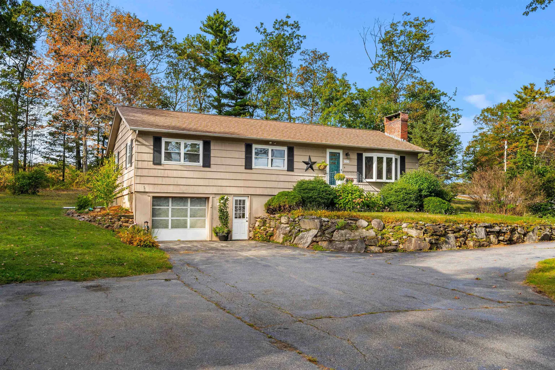 61 Hardy Road Londonderry NH 03053