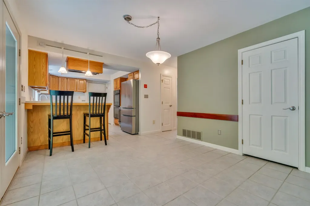 40 Stratham Green Stratham NH 03885