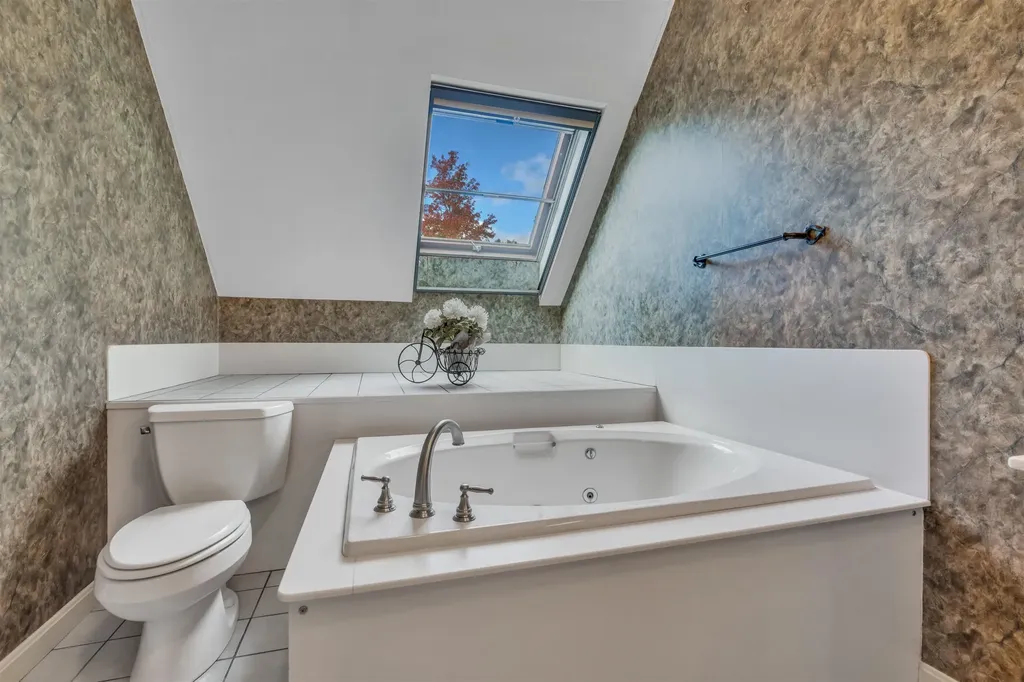 40 Stratham Green Stratham NH 03885