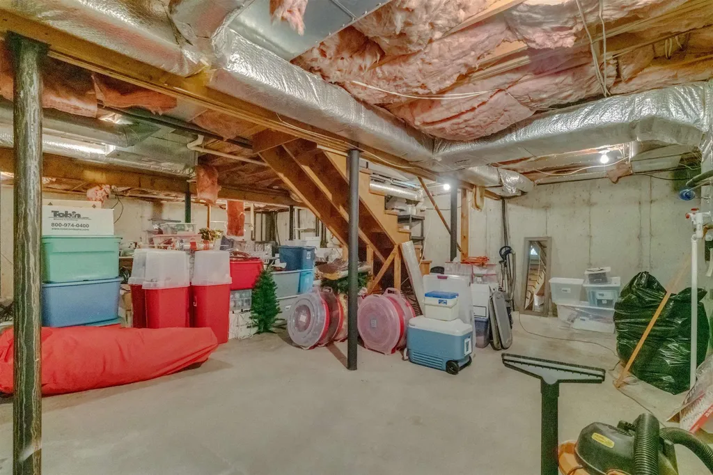 40 Stratham Green Stratham NH 03885