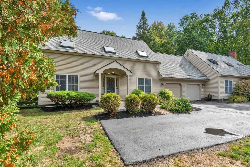 40 Stratham Green Stratham NH 03885