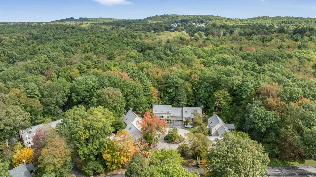 40 Stratham Green Stratham NH 03885