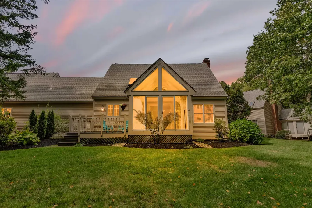 40 Stratham Green Stratham NH 03885