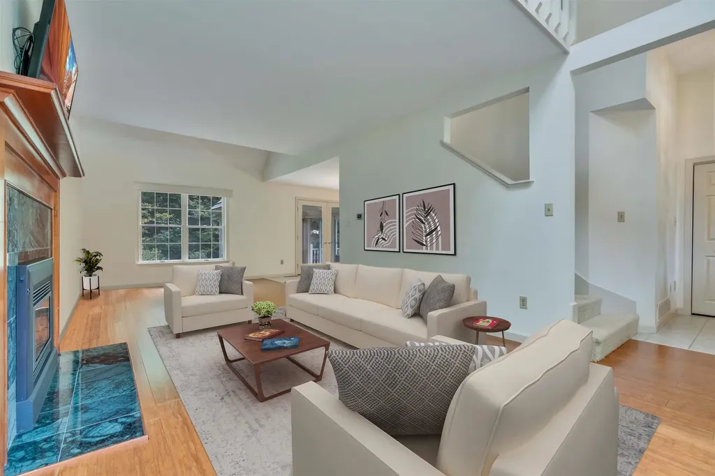 40 Stratham Green Stratham NH 03885