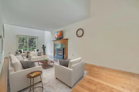 40 Stratham Green Stratham NH 03885