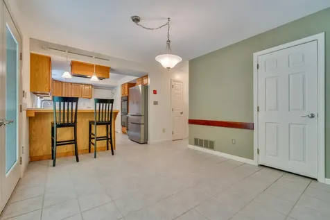 40 Stratham Green Stratham NH 03885