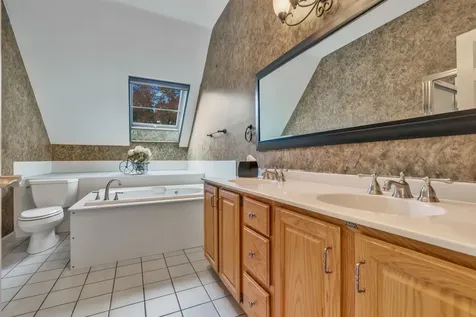 40 Stratham Green Stratham NH 03885