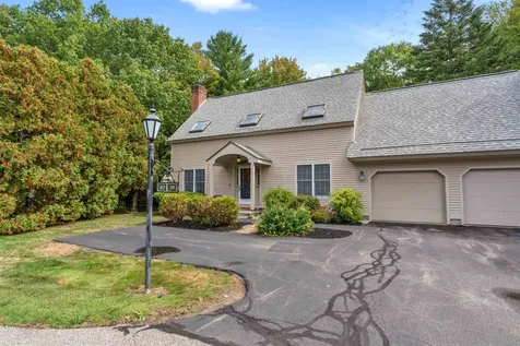 40 Stratham Green Stratham NH 03885