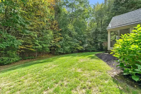 40 Stratham Green Stratham NH 03885