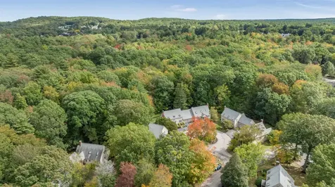 40 Stratham Green Stratham NH 03885