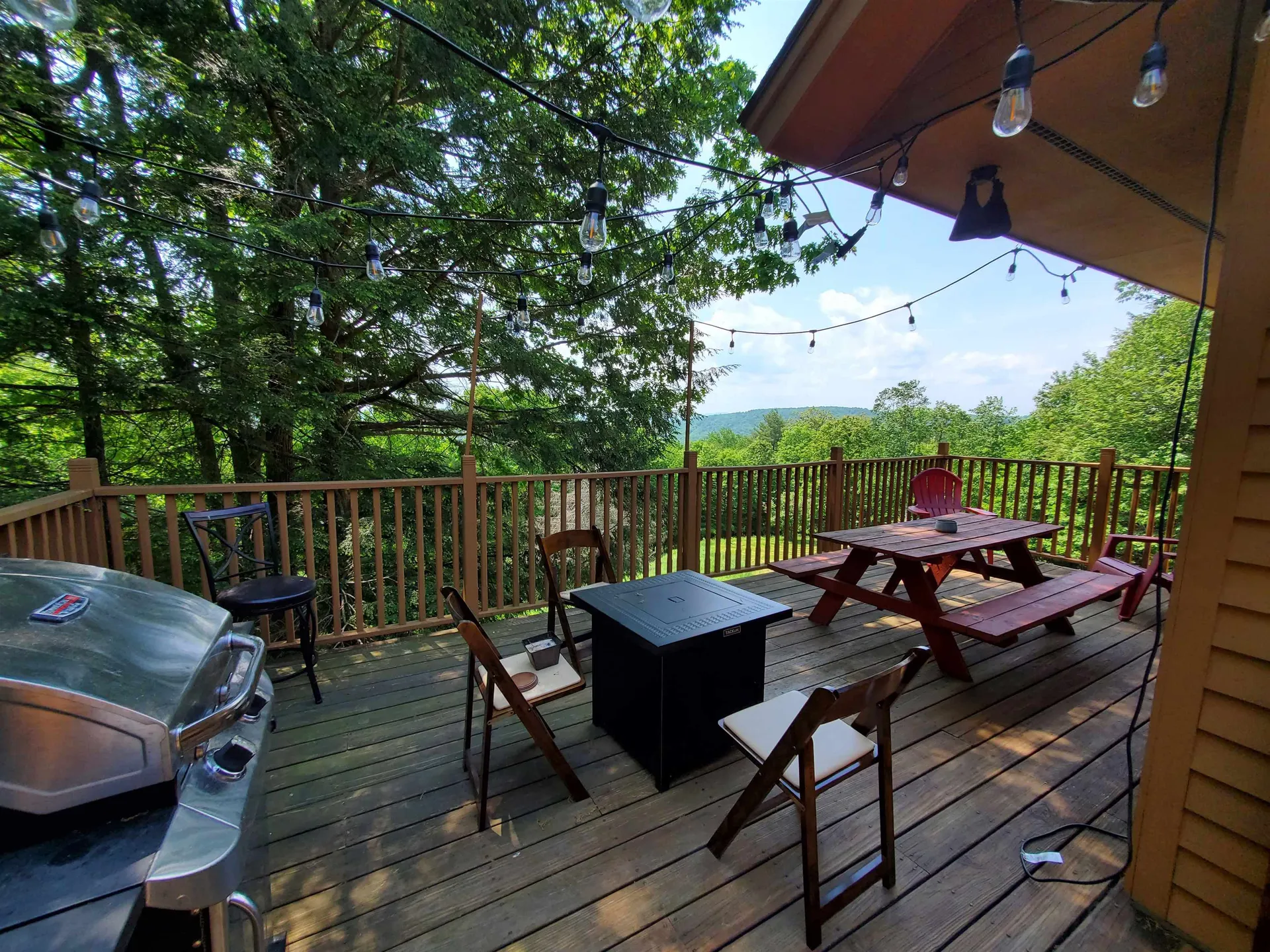 30 Dorset Lane Lebanon NH 03766