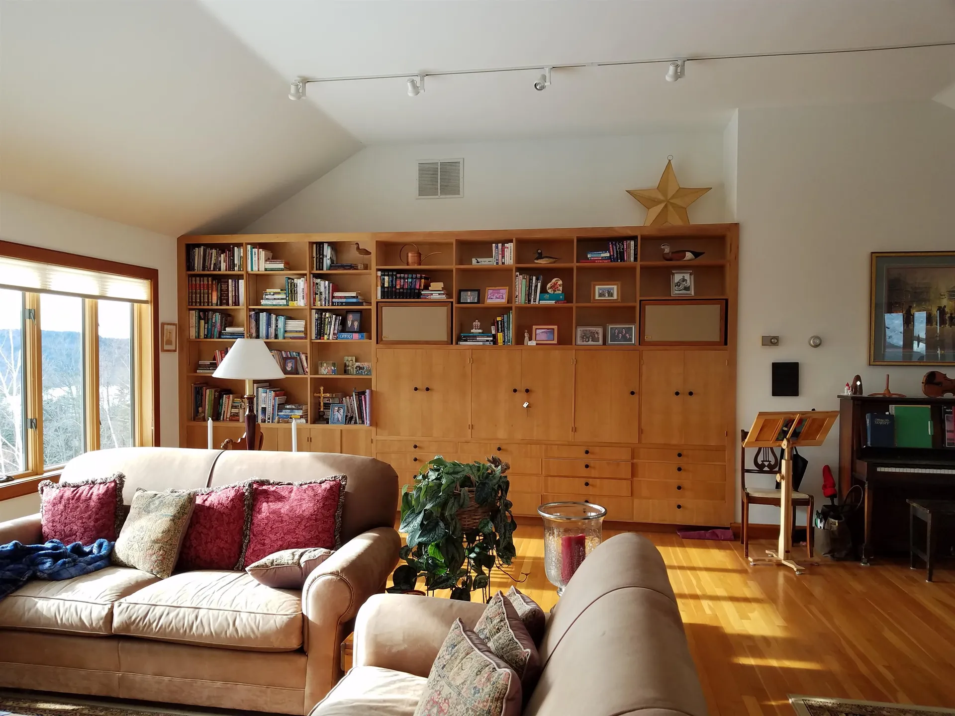 30 Dorset Lane Lebanon NH 03766