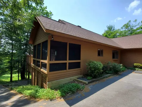 30 Dorset Lane Lebanon NH 03766