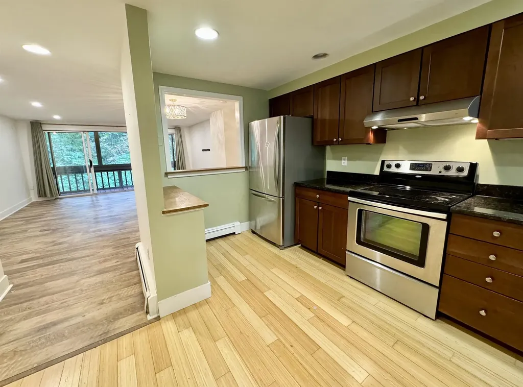 34 Brookside Drive Stratham NH 03885