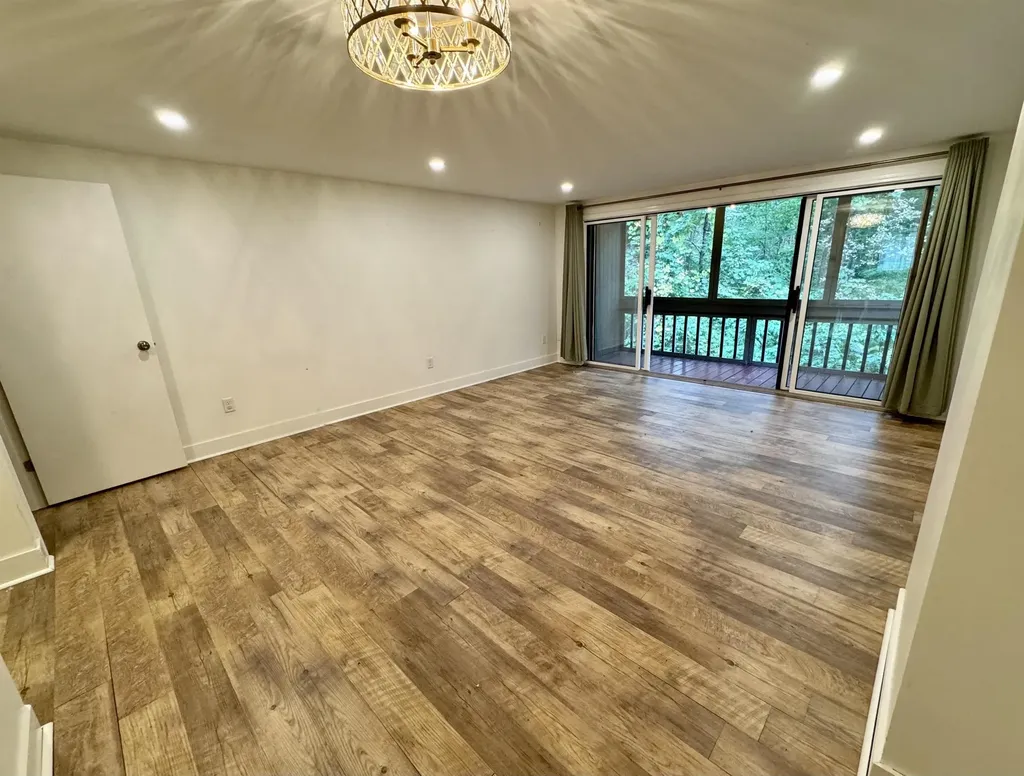 34 Brookside Drive Stratham NH 03885