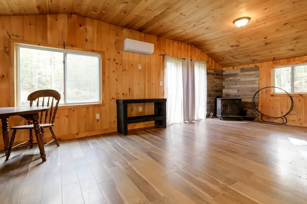 16 Old Forest Road Marlow NH 03456
