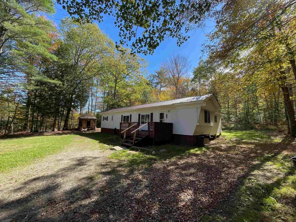 16 Old Forest Road Marlow NH 03456