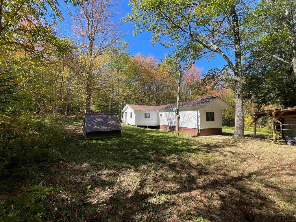 16 Old Forest Road Marlow NH 03456