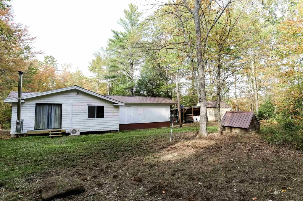 16 Old Forest Road Marlow NH 03456