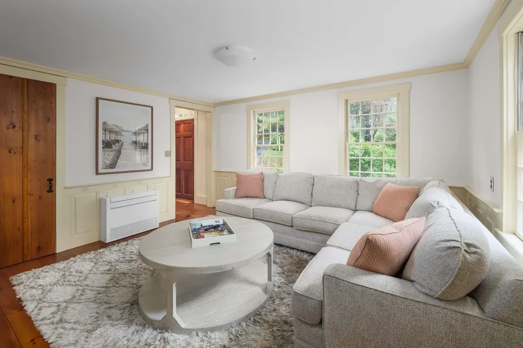 147 River Road York ME 03902