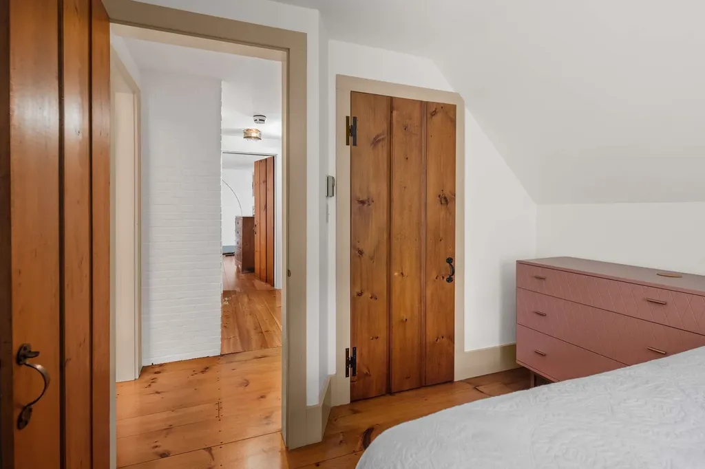 147 River Road York ME 03902