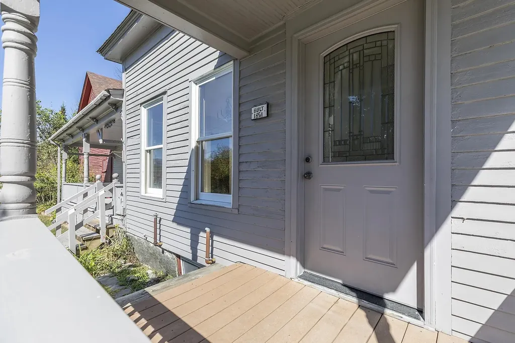 5798 West Woodstock Road Woodstock VT 05091