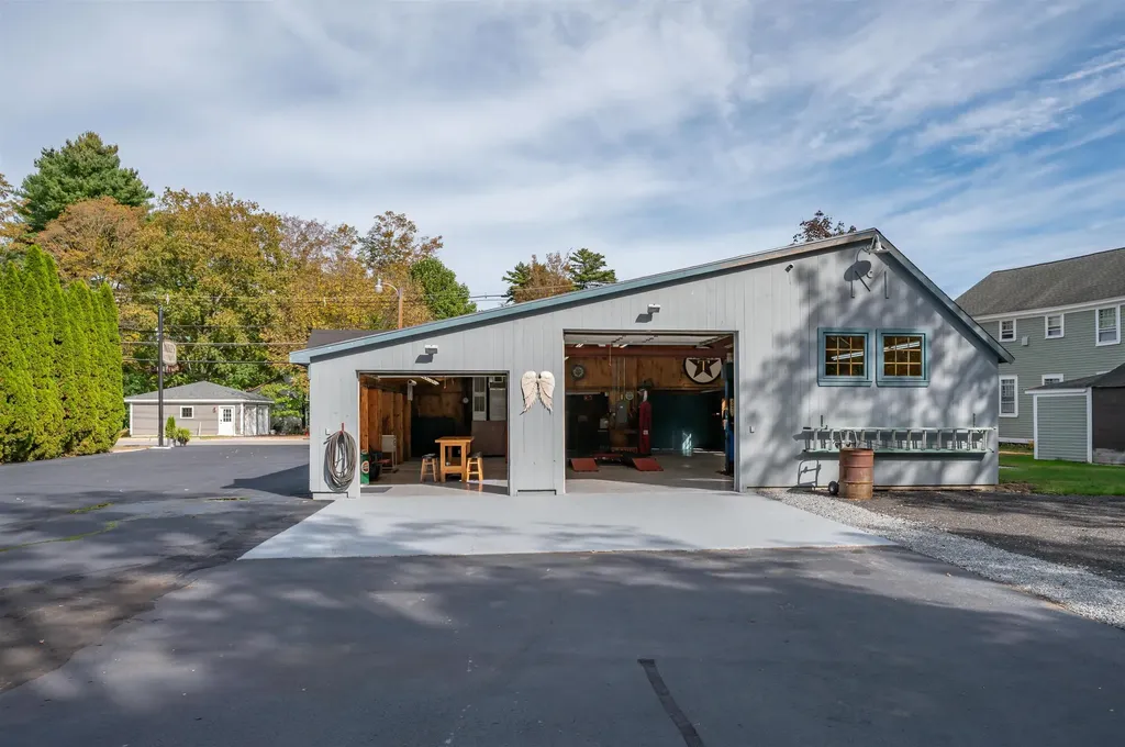 107 Boston Post Road Amherst NH 03031