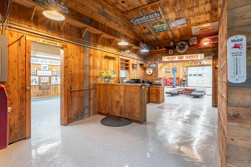 107 Boston Post Road Amherst NH 03031