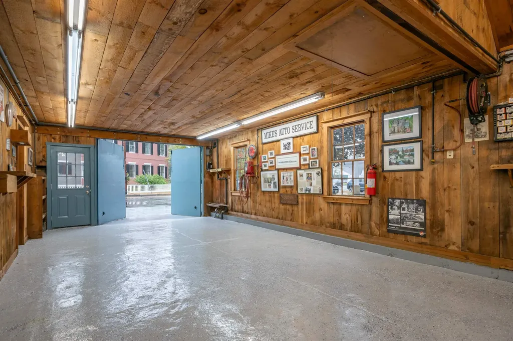 107 Boston Post Road Amherst NH 03031