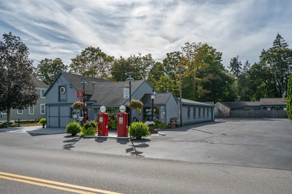 107 Boston Post Road Amherst NH 03031