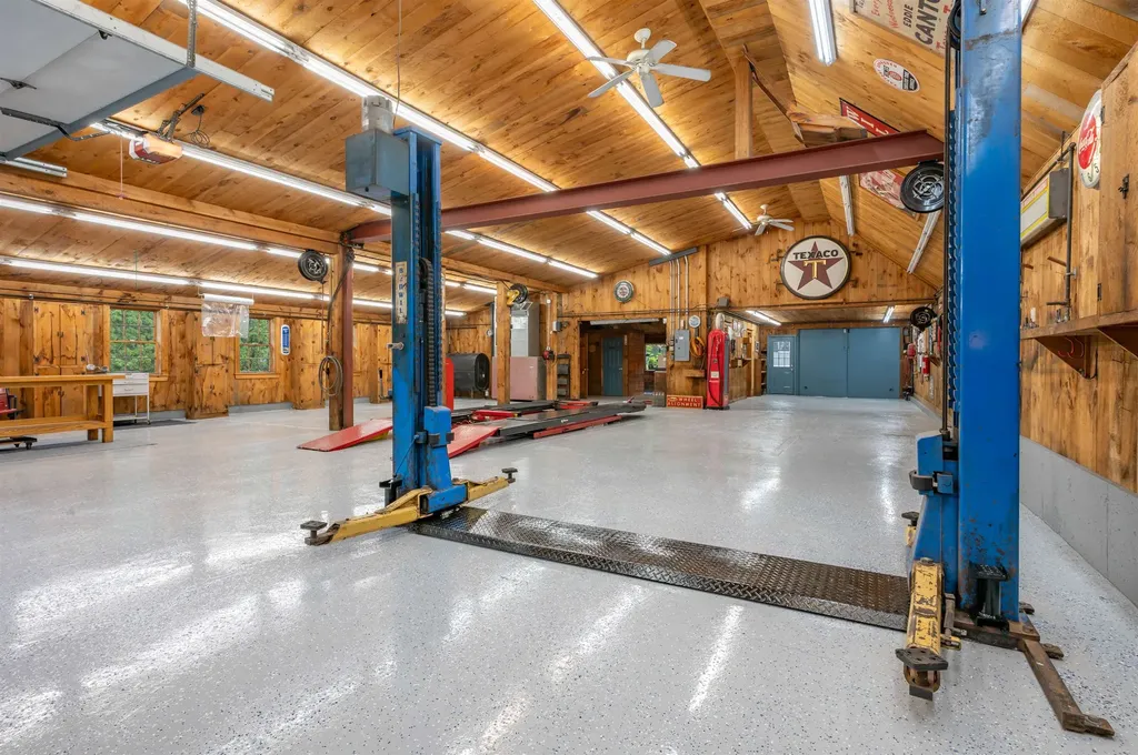 107 Boston Post Road Amherst NH 03031