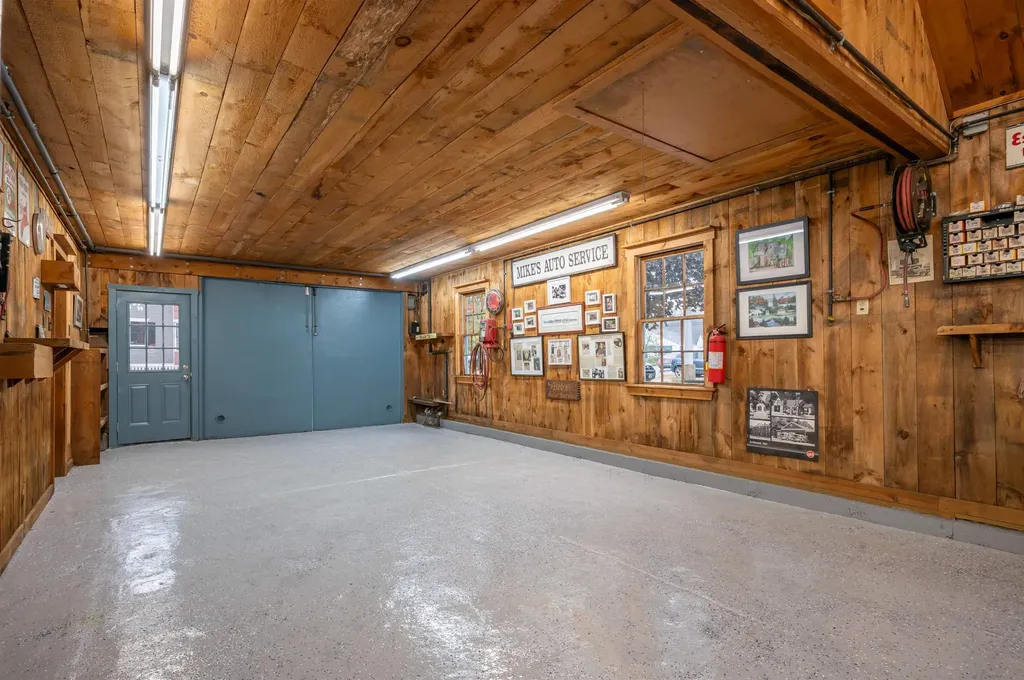 107 Boston Post Road Amherst NH 03031