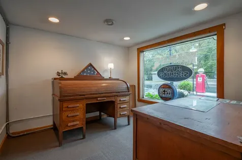107 Boston Post Road Amherst NH 03031