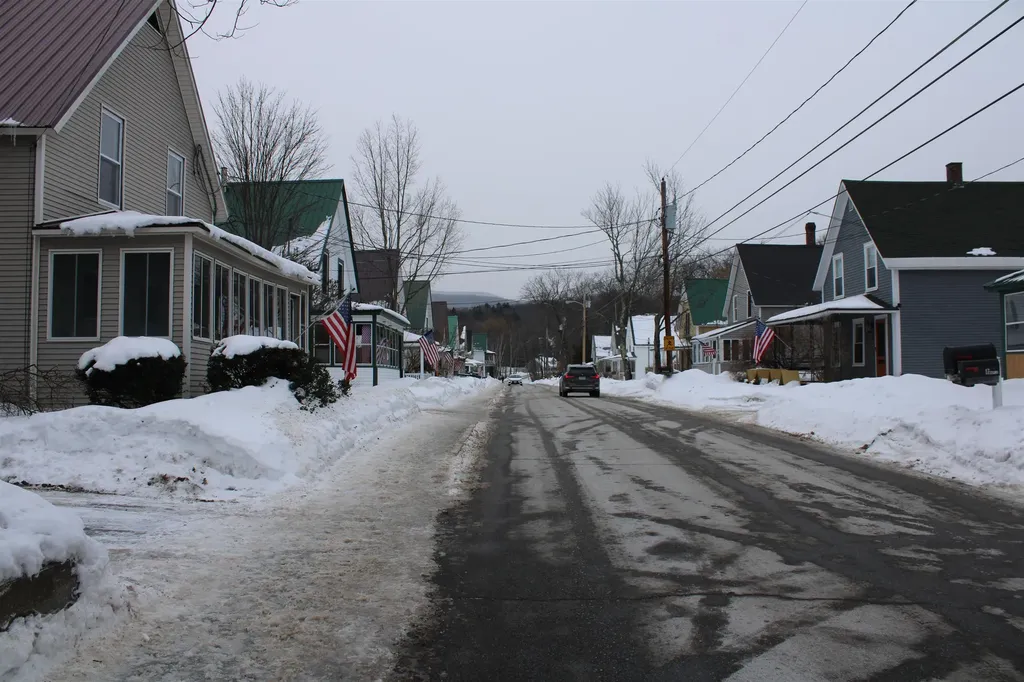 13 Maple Street Lincoln NH 03251