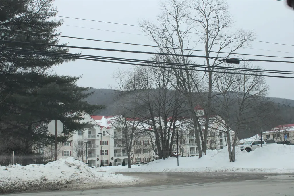 13 Maple Street Lincoln NH 03251