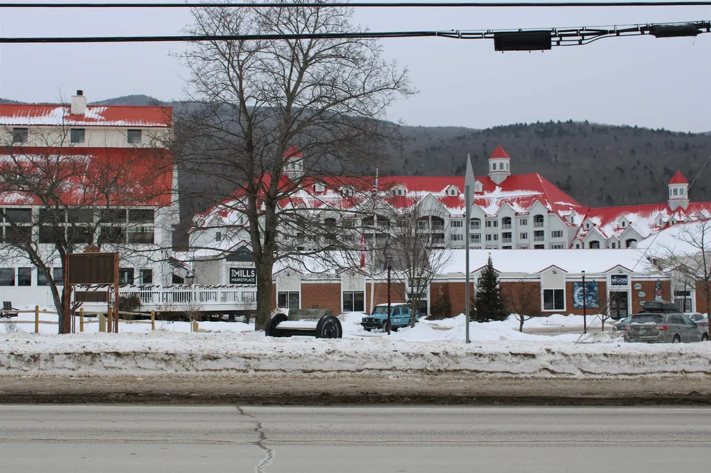 13 Maple Street Lincoln NH 03251