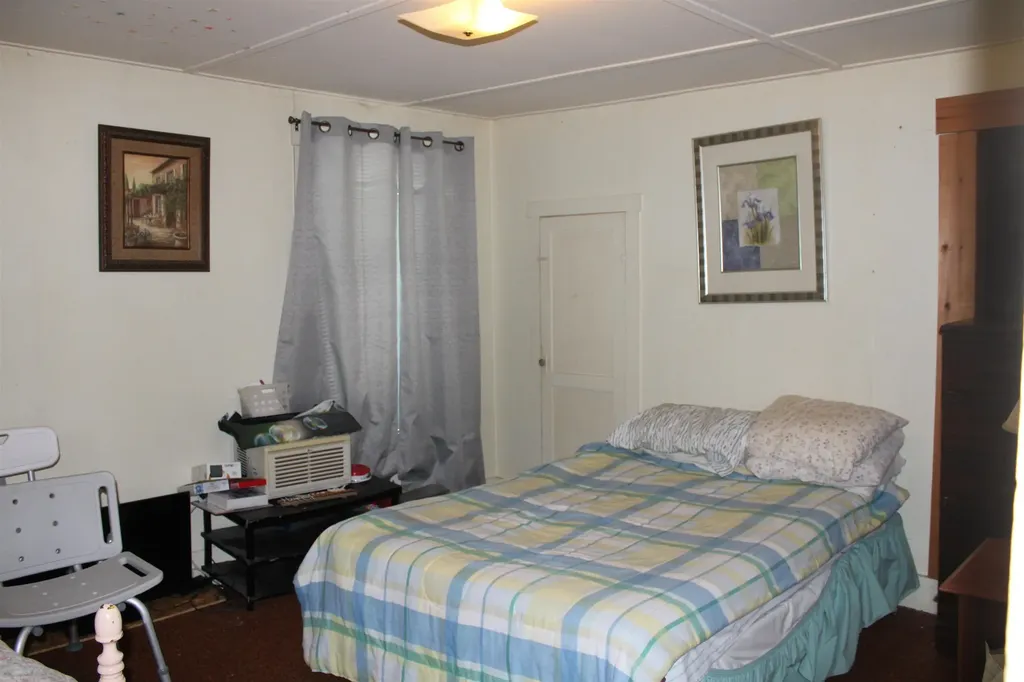 13 Maple Street Lincoln NH 03251