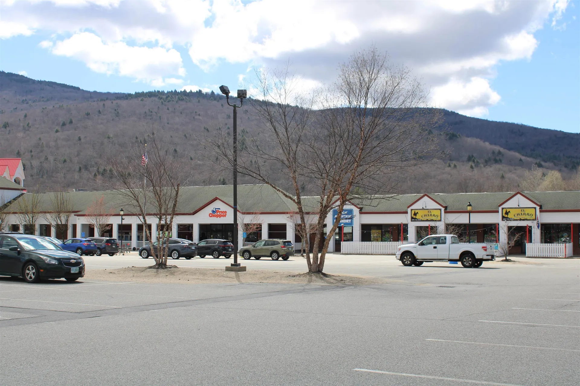 13 Maple Street Lincoln NH 03251