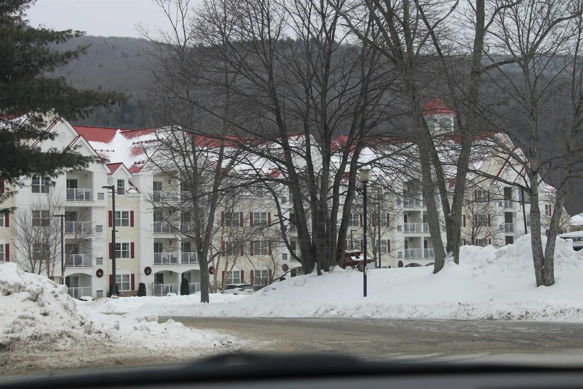 13 Maple Street Lincoln NH 03251