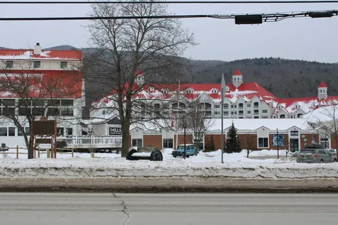 13 Maple Street Lincoln NH 03251