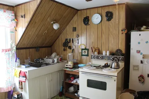 13 Maple Street Lincoln NH 03251