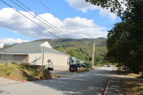 13 Maple Street Lincoln NH 03251