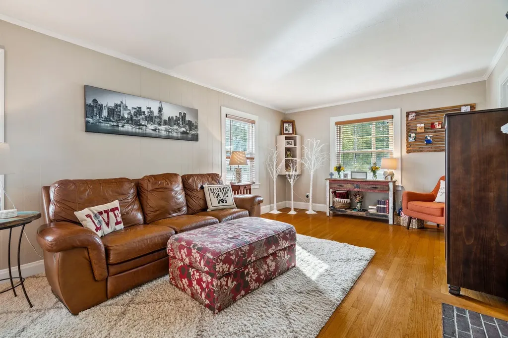 39 Logging Hill Road Bow NH 03304