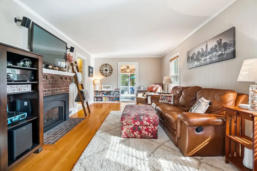 39 Logging Hill Road Bow NH 03304